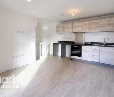 2 bedroom terraced house to rent - Photo 2