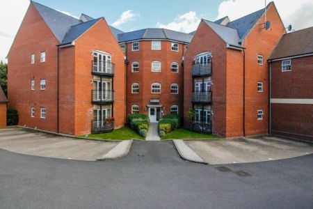 Thames View, Abingdon - Photo 2