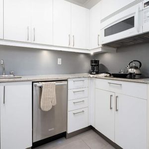 1 CH - 1 SDB - Montréal - $1,945 /mo - Photo 2