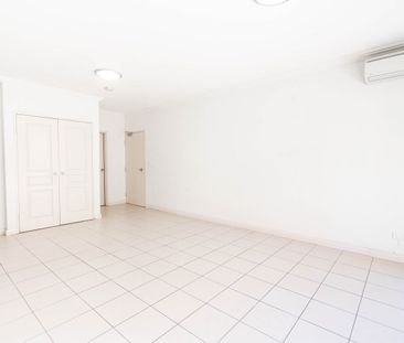 Spacious Two Bedroom Unit - Photo 6