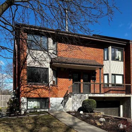 4 ½ lumineux face au boisé – Ahuntsic – Thermopompe - Photo 3