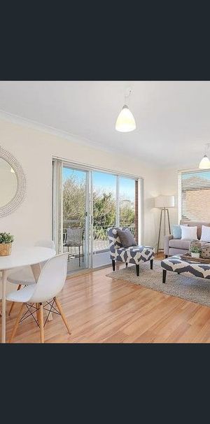 Renovated Apartment - Beachside Location - Photo 1