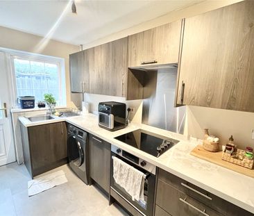 Torrington, Shoeburyness, Bishopsteignton Location, Essex, SS3 8DD - Photo 3