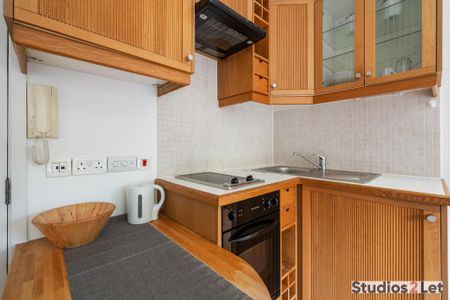 Flat 27 Finchley Road, Hampstead NW3 7AJ - Photo 4