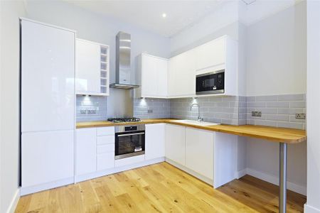 1 bedroom flat to rent - Photo 2