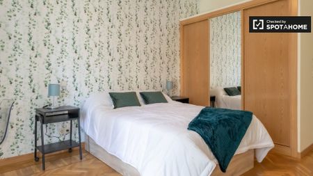 madrid, Community of Madrid 28015 - Photo 4