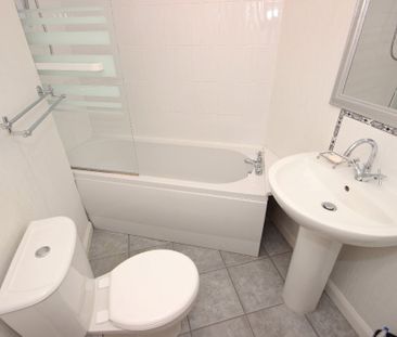 17 Canal Crescent - Photo 4