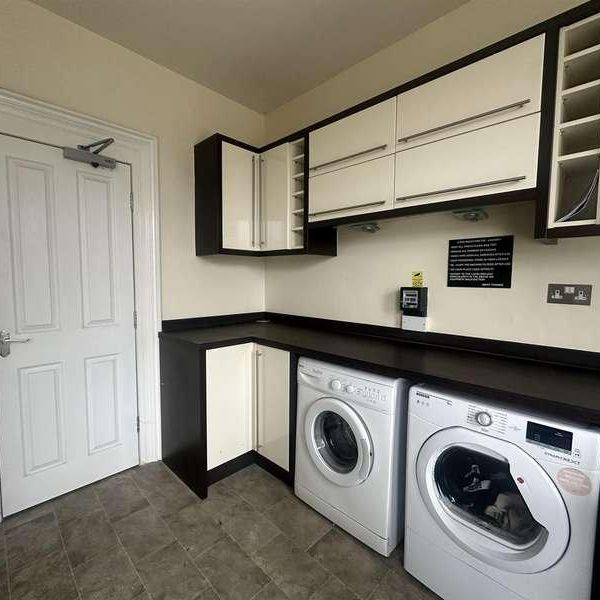 Skipton Road, Keighley, BD20 - Photo 1