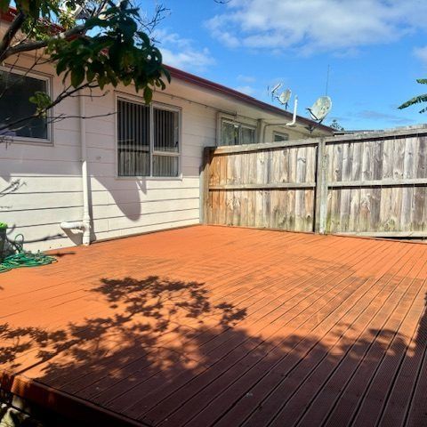 OTAHUHU, 2 BEDROOMS - Photo 1