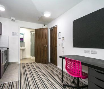 Studio to rent - Photo 6