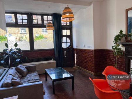 2 bedroom flat to rent - Photo 5