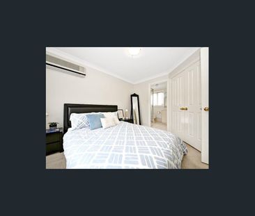 IMMACULATE & LOW MAINTENANCE - Photo 5