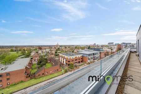 Chesterfield House, Slough, SL1 - Photo 2