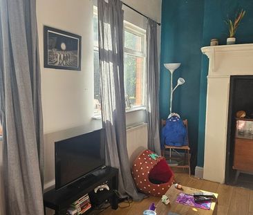 Room in a Shared Flat, Ullet Road, L17 - Photo 3