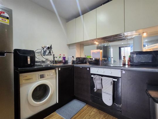 1 bedroom flat to rent - Photo 1