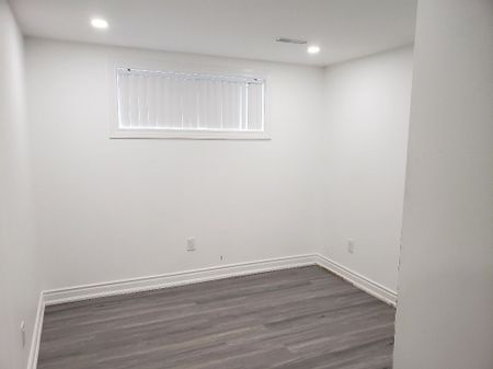 For Lease - 182 Acton Avenue, Toronto, Ontario - Photo 2