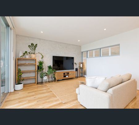 6/13 O'Connor Close, North Coogee, WA 6163 - Photo 3