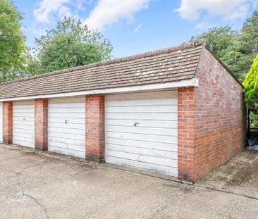 2 bedroom maisonette to rent - Photo 6