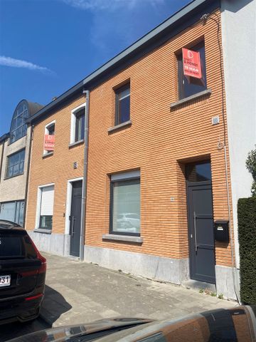 Volledig vernieuwde woning te huur - Photo 5
