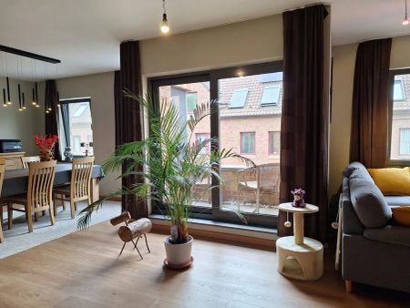 Ruim drie slaapkamer appartement te Beringen centrum - Foto 2