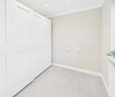 3 bedroom detached house to rent - Photo 4