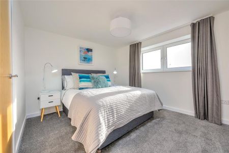 2 bedroom apartment to rent - Photo 4