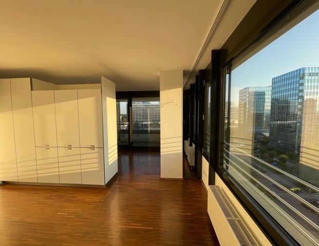 ÜBER DEN DÄCHEN VON FRANKFURT - SKY-APPARTEMENT - Photo 1