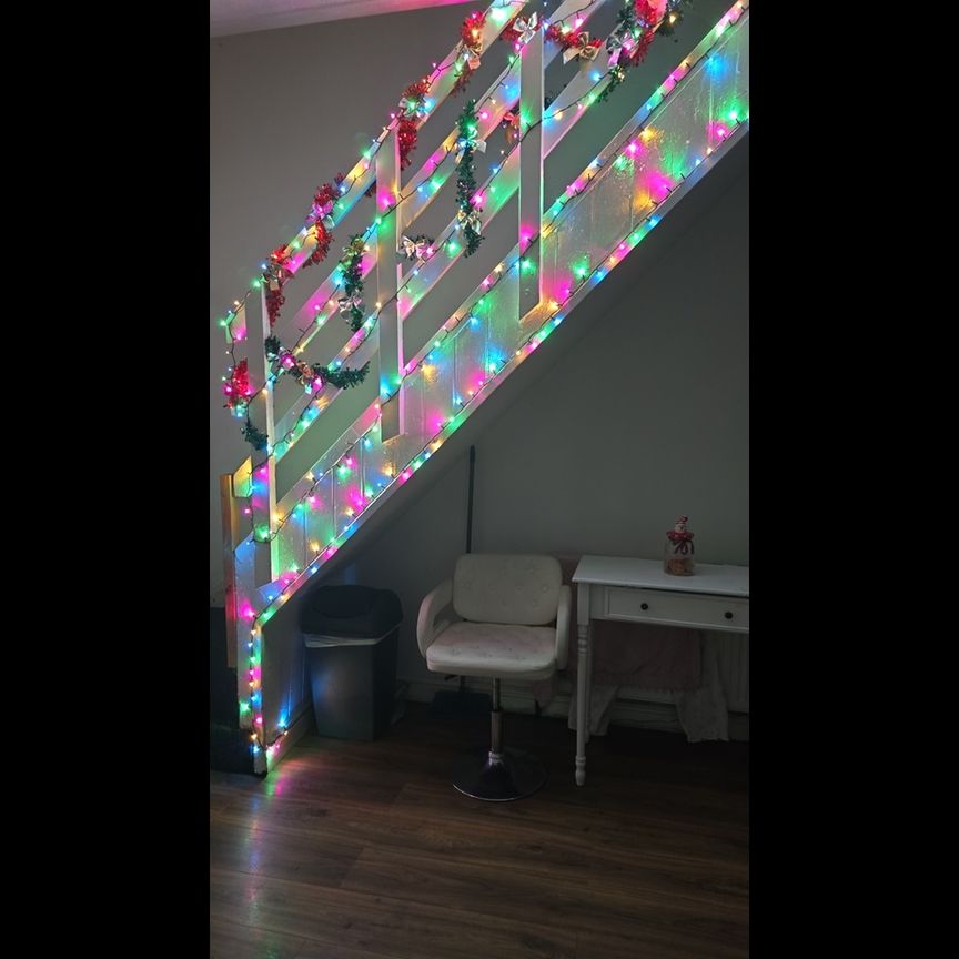 Room in a Shared House, Windsor Street, M18 - Photo 1