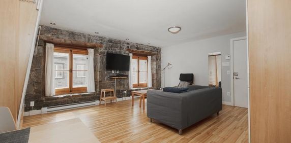 Loft entièrement meublé à louer Vieux-Québec juillet 2026 - Photo 2