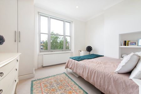 Blenheim Crescent, Holland Park, W11, London - Photo 2