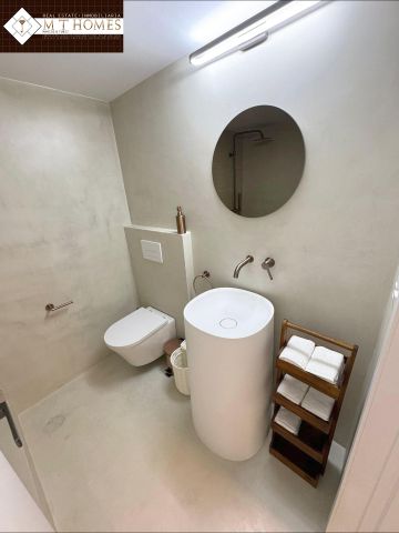 LARGE DETACHED VILLA WITH PRIVATE POOL AND GARDEN - Photo 5