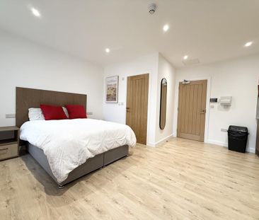 Studio to rent - Photo 2