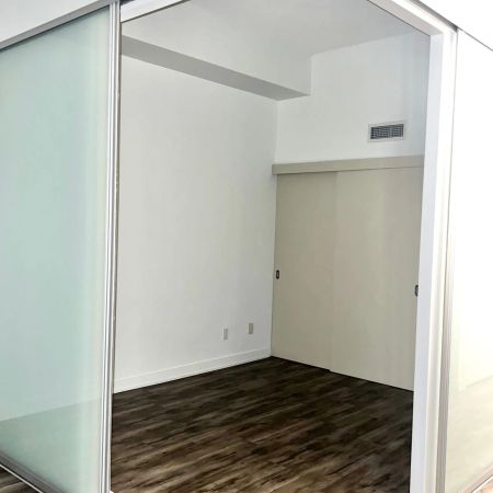 126 Simcoe Street #702 - Photo 4