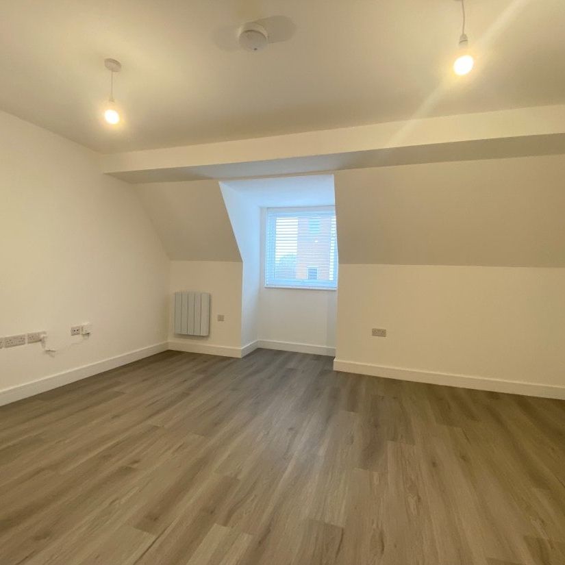 Peterborough - Photo 1