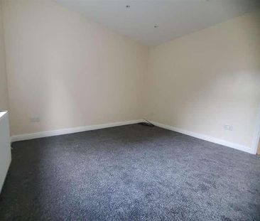 The Courtyard, Blackmoorfoot Road, Crosland Moor, HD4 - Photo 5