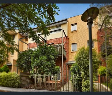 13 Cavalry Circuit, Maribyrnong VIC 3032 - Photo 3