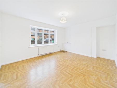 3 bedroom End of terrace house to rent - Photo 2