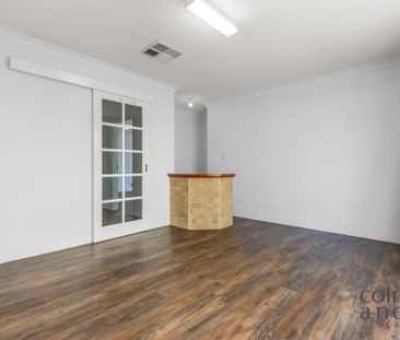 SPACIOUS FAMILY HOME OPPOSITE PARKLAND - Photo 6