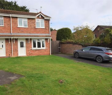 3 bedroom semi-detached house to rent - Photo 2