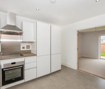 Charlotte Avenue, Bicester - Photo 1