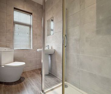 Warwick Road, Scunthorpe - Photo 4