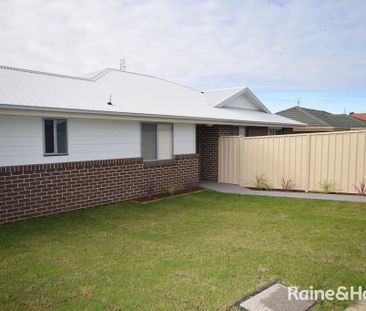 Modern Comfort and Low-Maintenance Living - Photo 5