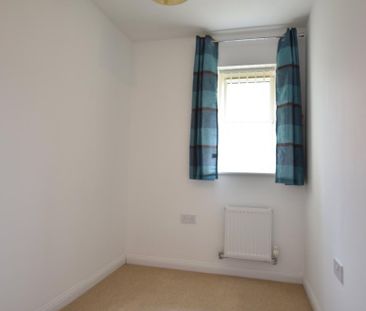 2 bedroom end of terrace house to rent - Photo 4