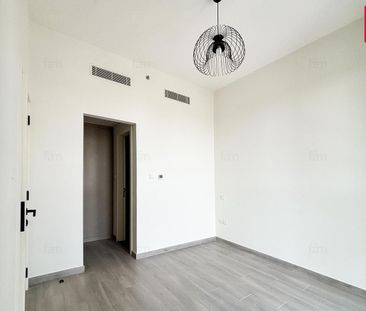 Vacant | Spacious | 4 Cheques | Unfurnished - Photo 4