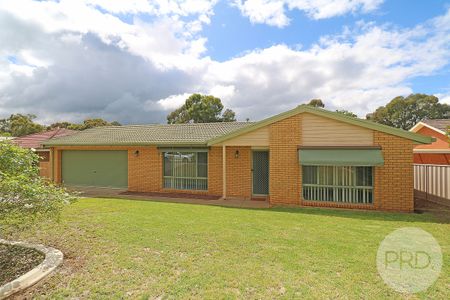 10 Canola Place, Estella NSW 2650 - Photo 5