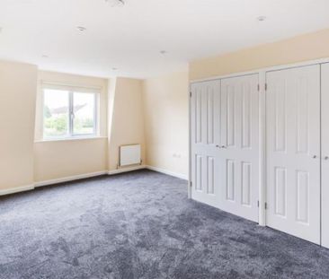 222 Portsmouth Road, Cobham, Surrey, KT11 - Photo 6