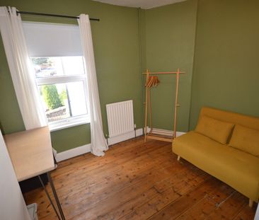 3 bedroom terraced house to rent - Photo 5