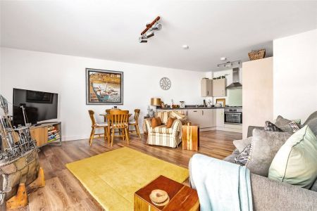 Centenary Way, Penzance, Cornwall, TR18 - Photo 3