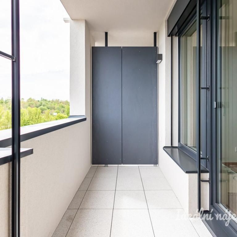 Pronájem bytu 3+kk 71 m2 - Fotografie 1