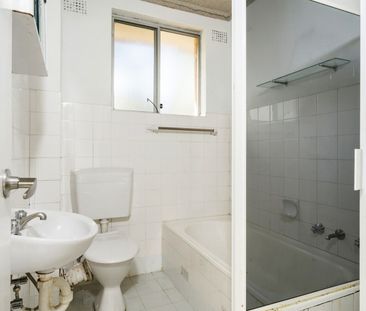 Tidy 2 Bedroom Unit - Photo 5